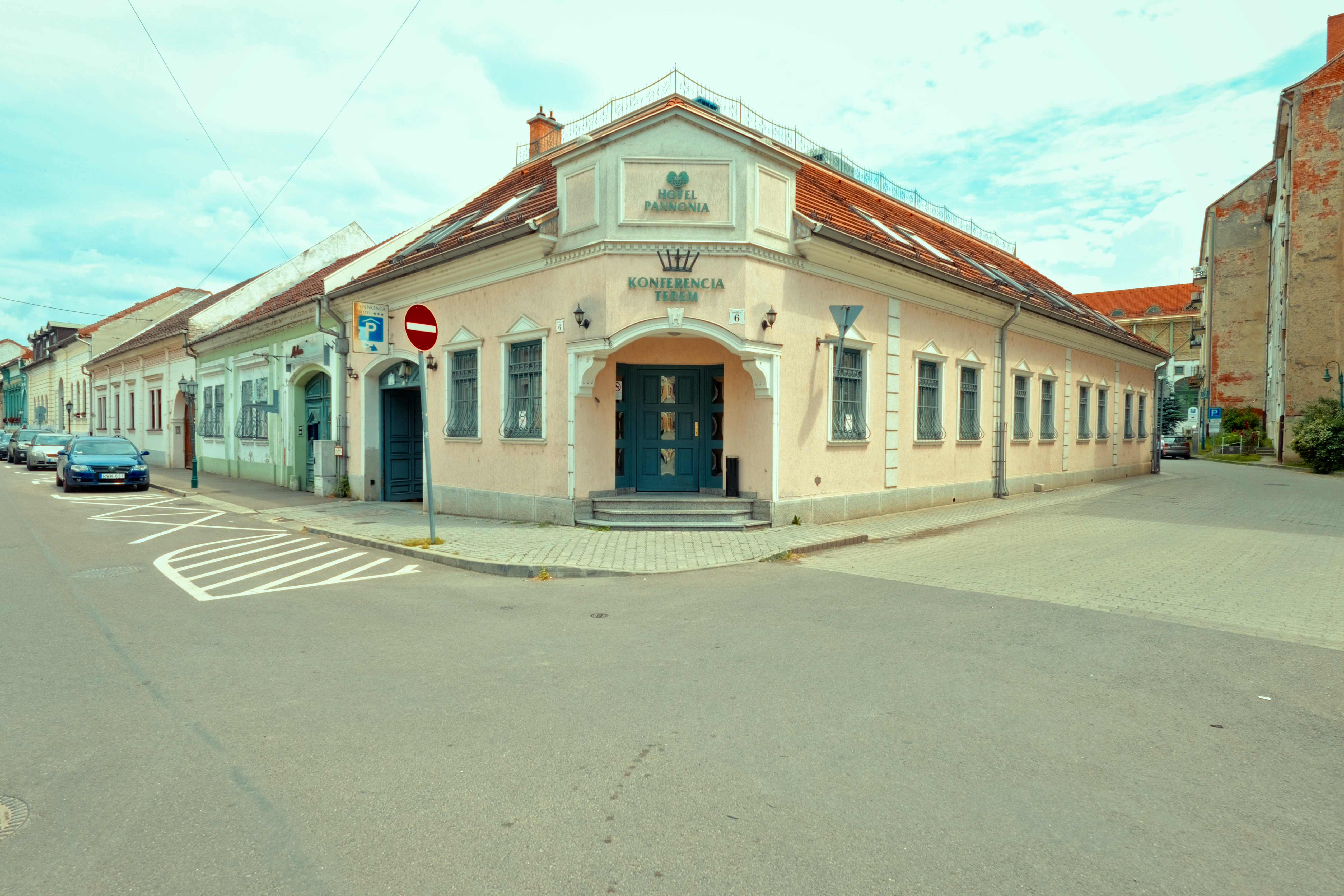 Exterior at the Pannonia Hotel Miskolc